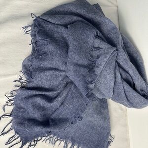 Cashmere and silk Chan Luu Shawl
